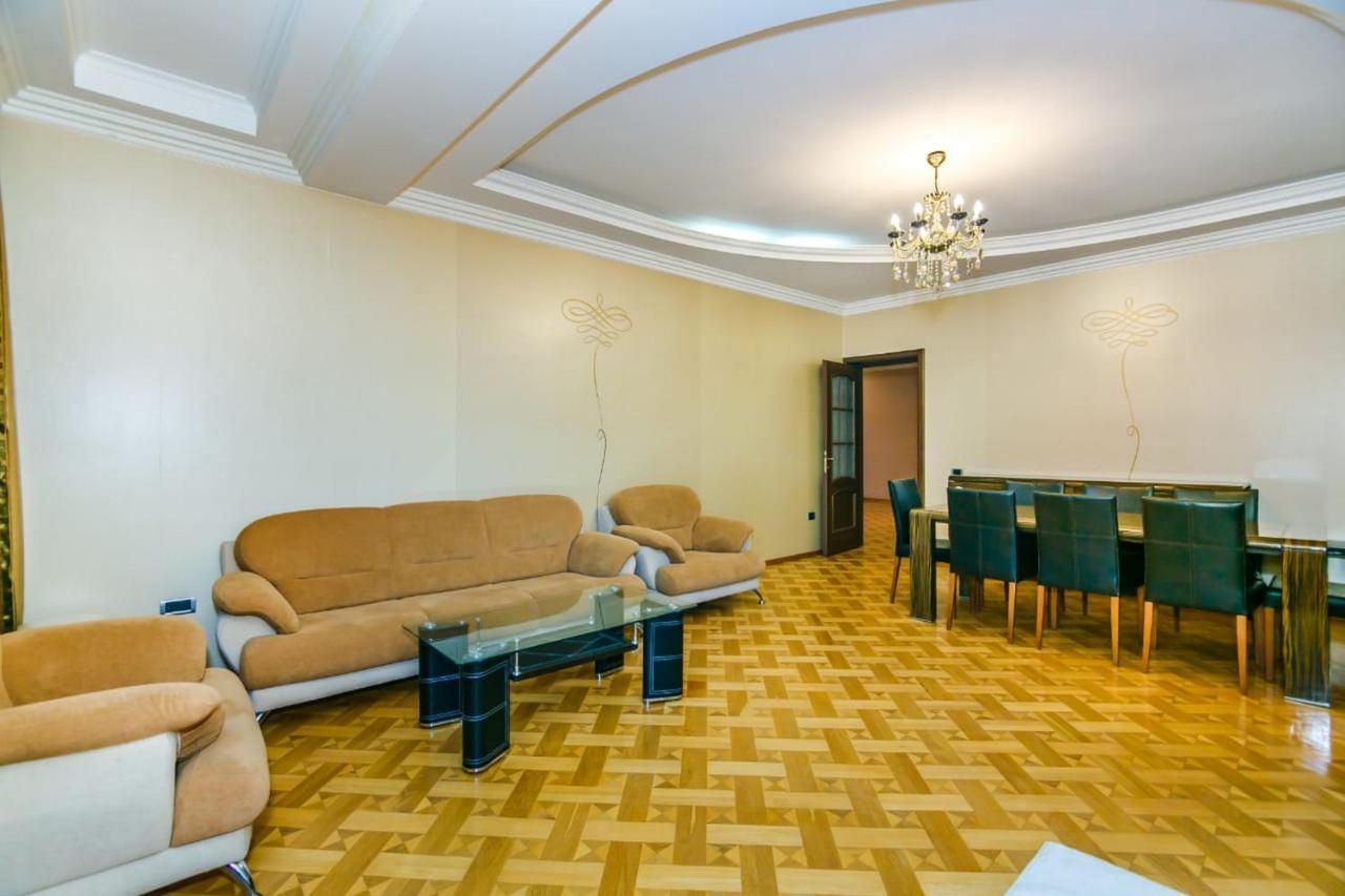 VİP Apartment number one Bakü Dış mekan fotoğraf