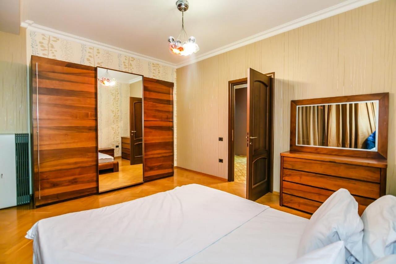 VİP Apartment number one Bakü Dış mekan fotoğraf