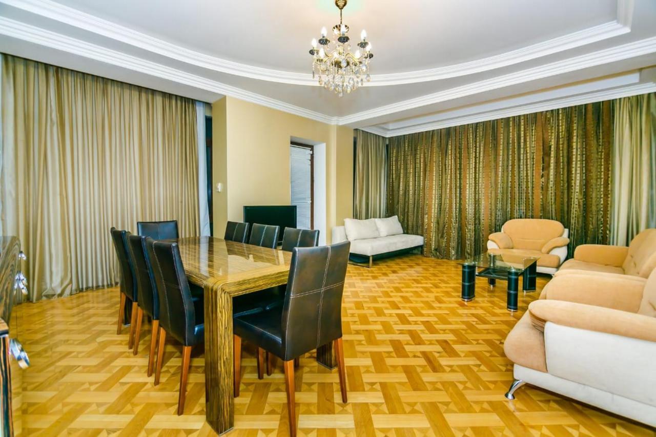 VİP Apartment number one Bakü Dış mekan fotoğraf