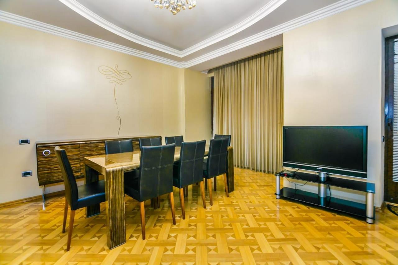VİP Apartment number one Bakü Dış mekan fotoğraf